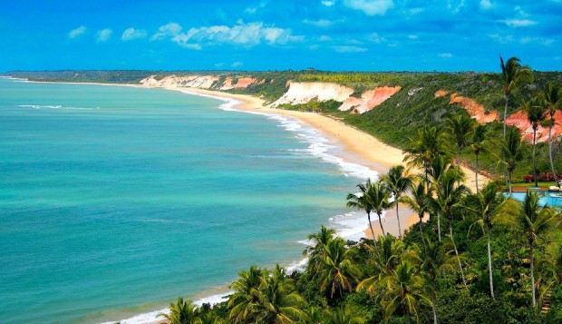 A Praia do Espelho é considerada uma das mais bonitas do Brasil